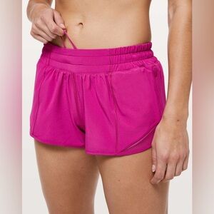 Lululemon Hotty Hot Short II (2.5”)